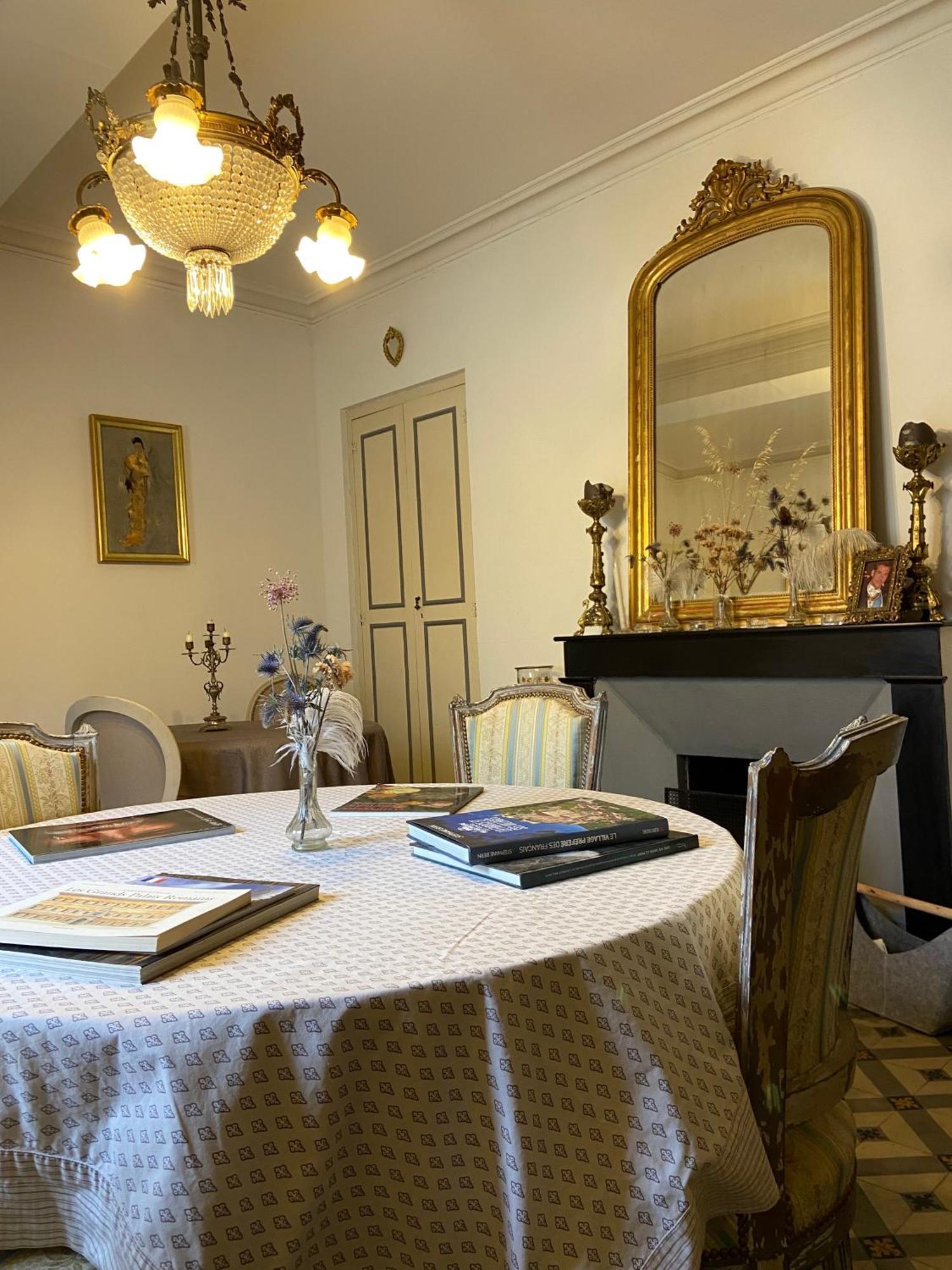 Maison 1823 - Suite de charme à Garons Esterno foto